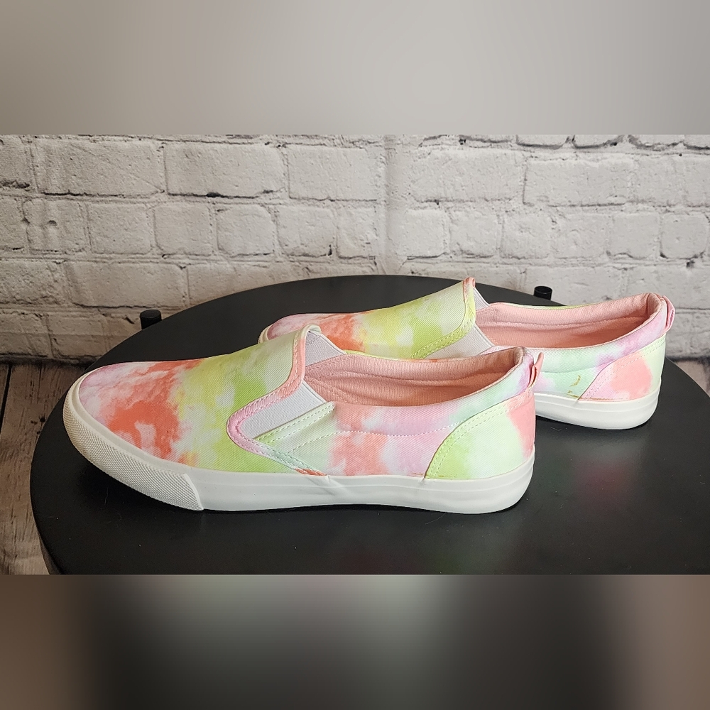 Sugar Tie Dye Sneakers NWOT size 8.5 - Picture 3 of 6